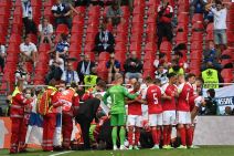 kristijan eriksen korona vakcina srcani udar