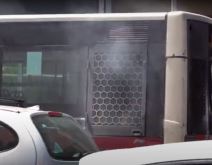 zapalio se autobus dom omladine