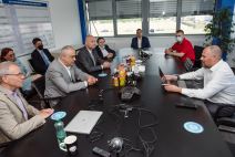 stevan bakic dr nenad ivanisevic posetili slobodnu zonu