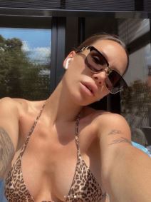 nikolija jovanovic trudna u bikiniju