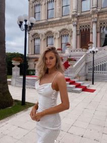 sofija milosevic u bikiniju
