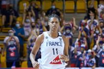 Valeri Vukosavljević igra protiv Srbije u finalu Eurobasketa