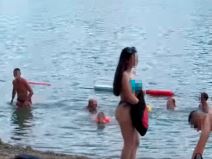 amerikanac snimao devojke na adi