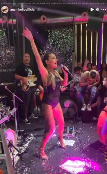 ana nikolic u donjem vesu