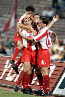 Novi dres Crvene zvezde kao retro Beobanka