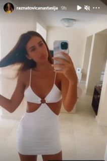 Anastasija Ražnatović se snimala u seksi haljini