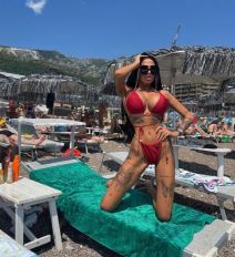 Tijana Ajfon i Anđela Veštica zaratile zbog silikona