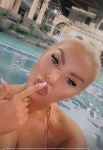 Sanja Stanković snimala silikone u kupaćem