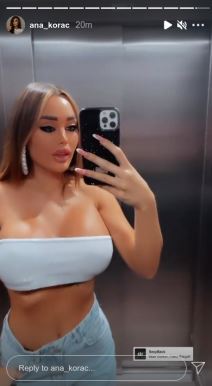Ana Korać se slikala gola do pojasa