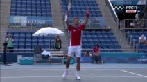 Ugo Delijen i Novak Đoković posle meča na Olimpijskim igrama