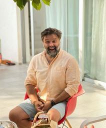 Ela Dvornik i bivši muž Čarls Pirs