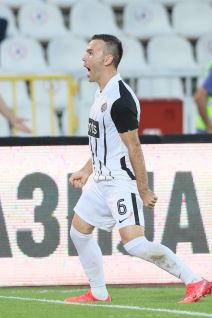 Partizan proslava gola  (2)