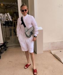 Zet Željka Mitrovića puca u metu i puši tompus