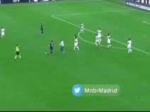 navijač uleteo na teren zbog mesija 4