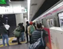 Tokijo nered u metrou 4