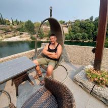 Oženio se rijaliti učesnik Vuk Đuričić peva mu Era Ojdanić