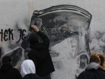 Očišćen mural Ratku Mladiću