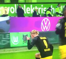 Erling Holand interakcija publika .jpg