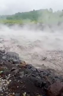 erupcija vulkan java 2.jpg