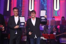 Bjela sa ženom i ćerkom na proslavi uspeha filma Toma 