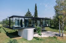 Kuća na Avali od stakla