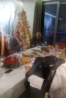 Screenshot 2021-12-19 203043.jpg