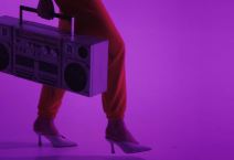 Maja Kovačević seks u rijalitiju Bar napala kamermana