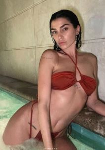 Nikol Vilijams Ingliš2.png