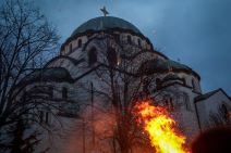 Badnjak, Paljenje Badnjaka, Hram (10).jpg