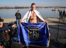 Plivanje za časni krst (3).jpeg