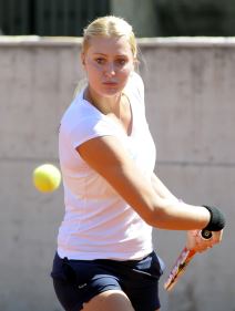 Kristina Mladenović 3.jpeg