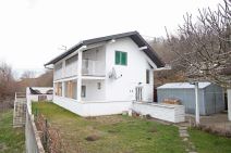 Šaban Šaulić, vikendica (2).jpg