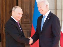 bajden putin.jpg