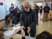 Vladeta Janković, glasanje (3).jpg