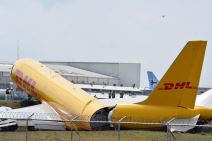 DHL avion, Prepolovljen (4).jpg