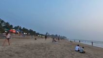 Arambol plaza.jpg