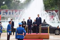 Vucic docekao Olafa Solca (5).jpeg