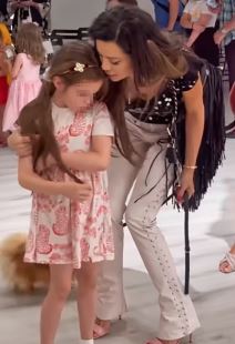 nikolina pišek3.png