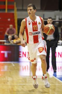 Nemanja Nedovic Crvena Zvezda (3).JPG