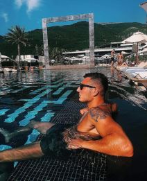 Mina Vrbaški novi dečko drug Mensura Ajdarpašića