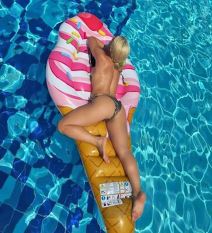 Jovana Jeremic bikini (3).jpg