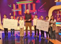 NTC kviz, Takmičari sa gostom iznenađenja (Ljubivoje Ršumović).jpg