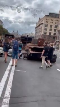 vojna parada u ukrajini-4.jpg