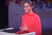 megan markl drzala govor (3).png