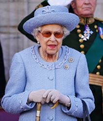 Kraljica Elizabeta (3).jpg