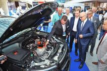 NA NOVOSADSKOM SAJMU OTVORENA MANIFESTACIJA POSVEĆENA ELEKTROMOBILNOSTI