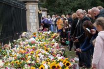 Kraljica elizabeta 2 (2).jpg