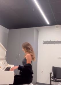 jelena đoković3.png