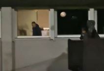 Saka pogodio coveka u stanu (5).jpg