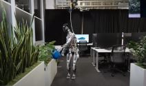 robot4.jpg